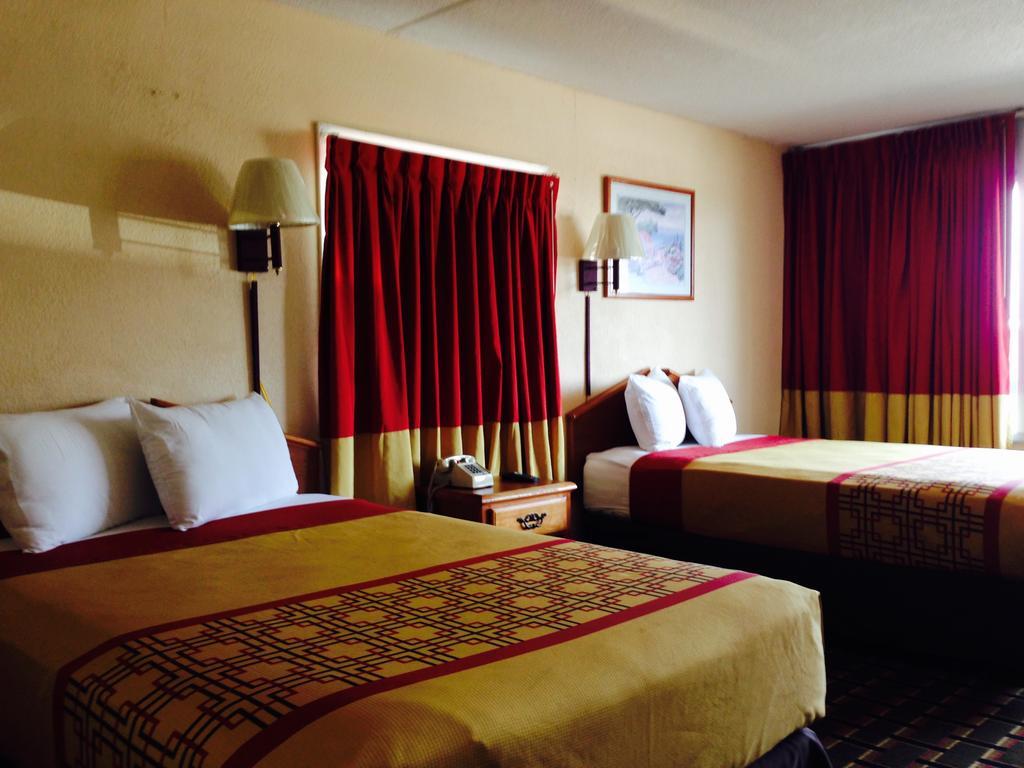 Happy Holiday Motel Myrtle Beach Esterno foto