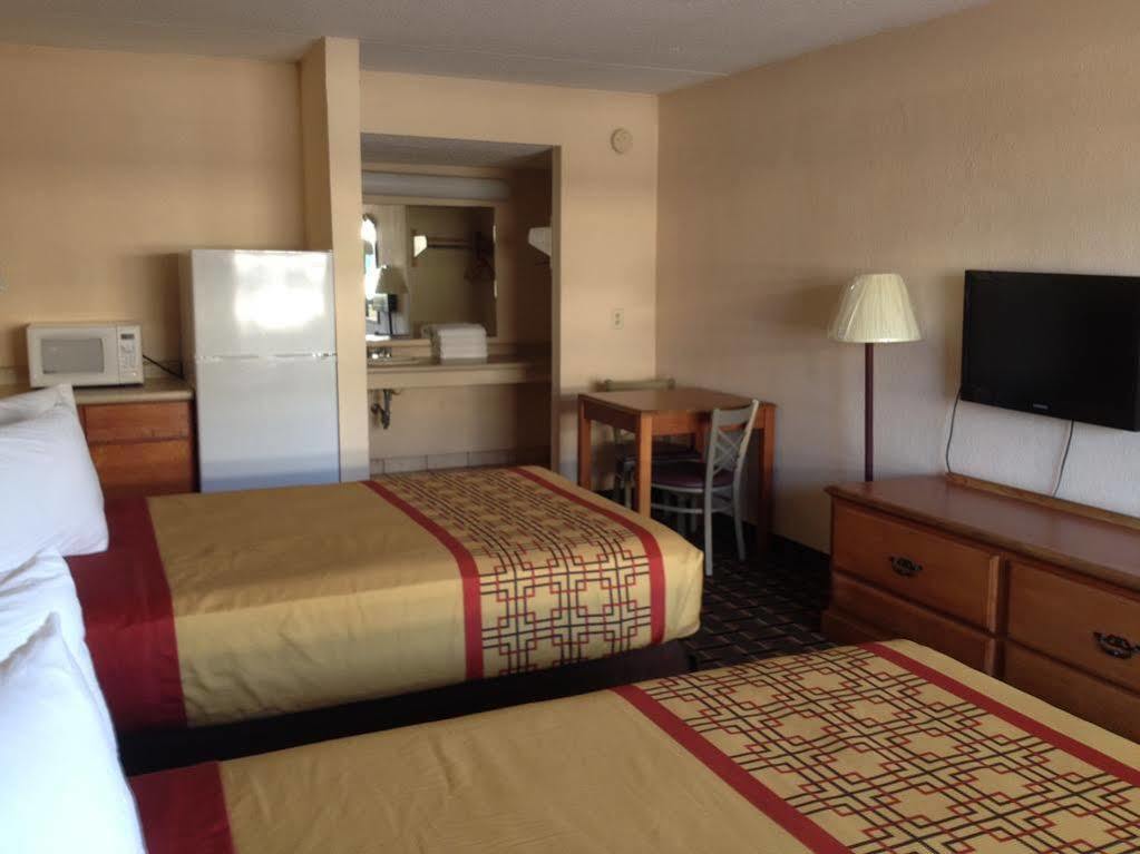 Happy Holiday Motel Myrtle Beach Esterno foto